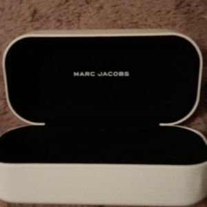 Marc Jacobs sunglasses case pouch and cleaning rag